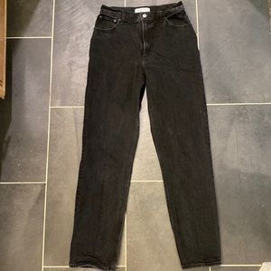Abercrombie 90’s Straight Ultra High Rise Jean